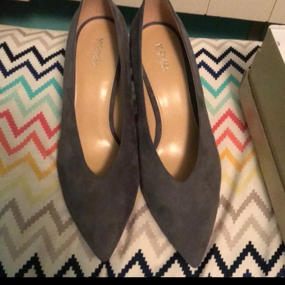 NEW MK gray velvet heels - Picture 2 of 4